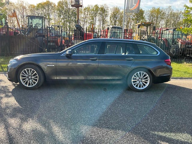 2014 bmw 5-serie touring 520d high luxury ed. personenauto - afbeelding 12 van  52