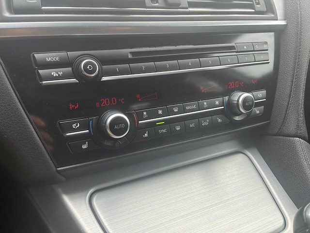 2014 bmw 6-serie gran coupé 650xi high executive personenauto - afbeelding 35 van  51