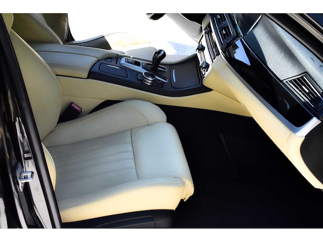 2014 bmw m5 sedan 4,4l v8 btw auto - afbeelding 91 van  93