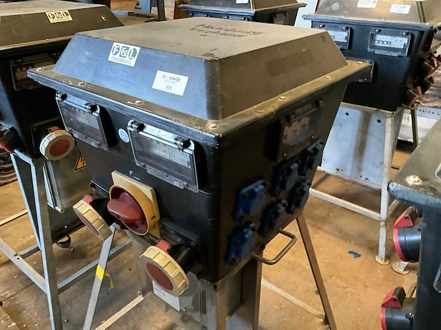 2014 bos medium bouwaansluitkast - afbeelding 1 van  1