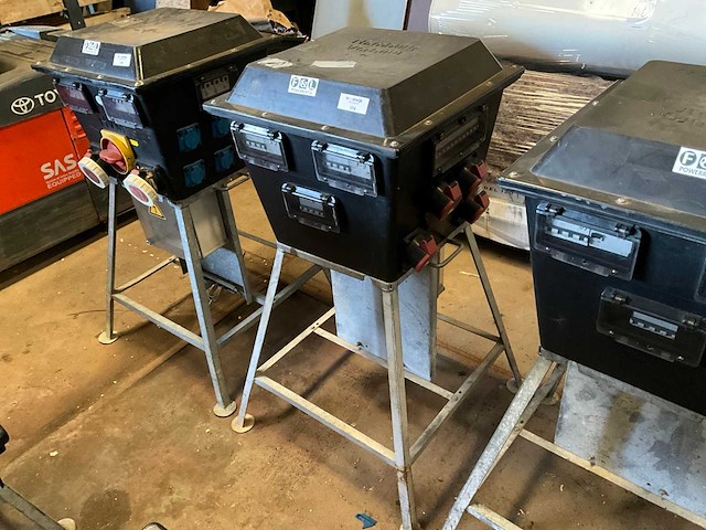 2014 bos medium bouwaansluitkast - afbeelding 1 van  6