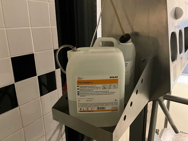 2014 bosgraaf dslo-sl-1500-r+ek400-wrt-r hygiëne station - afbeelding 9 van  10