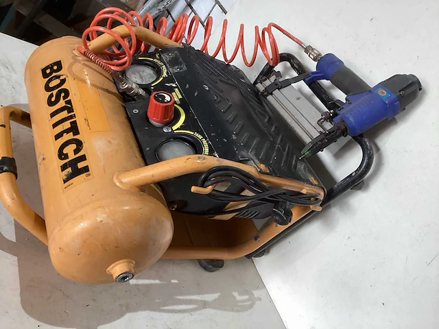 2014 bostitch rc 10-e luchtcompressor - afbeelding 2 van  3