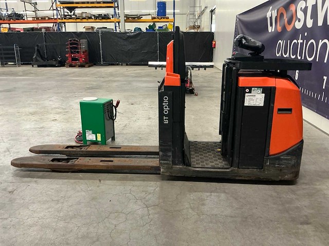 2014 bt ose250p orderpicker - afbeelding 12 van  14