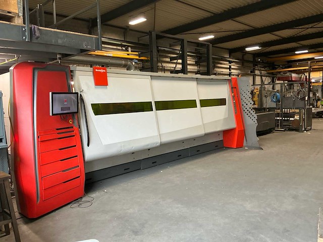 2014 bystronic byautonom 3015 lasersnijmachine (fiber machine) - afbeelding 12 van  41
