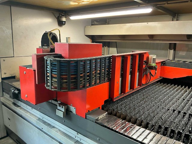 2014 bystronic byautonom 3015 lasersnijmachine (fiber machine) - afbeelding 2 van  45