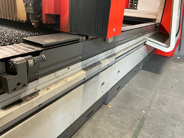 2014 bystronic byautonom 3015 lasersnijmachine (fiber machine) - afbeelding 31 van  45