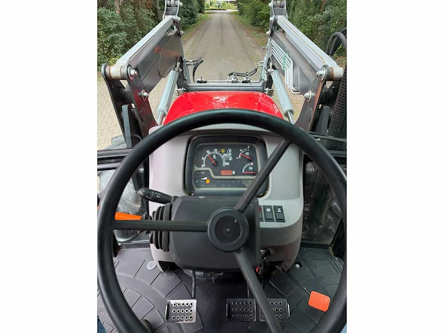 2014 case ih farmall 95a frontlader vierwielaangedreven landbouwtractor - afbeelding 4 van  17