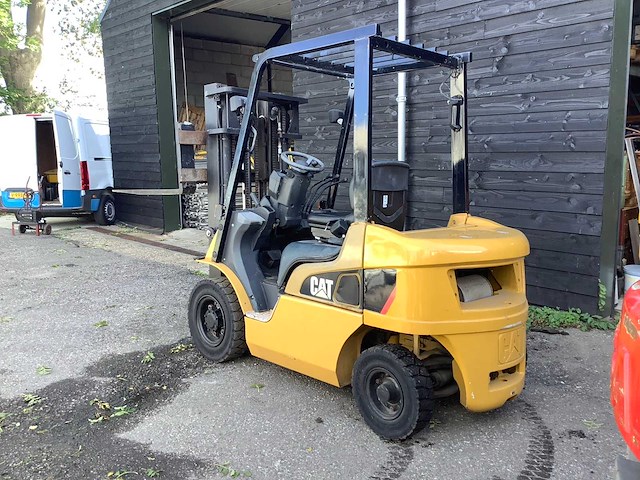 2014 cathapilar dp25nt vorkheftruck - afbeelding 1 van  8