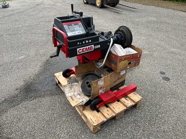 2014 cemb c206 balanceermachine - afbeelding 5 van  10