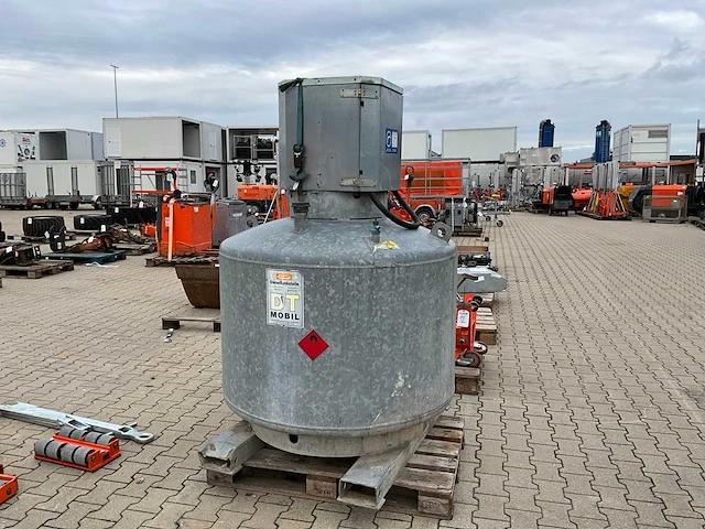 2014 cemo cube 980 brandstof opslagtank - afbeelding 1 van  7