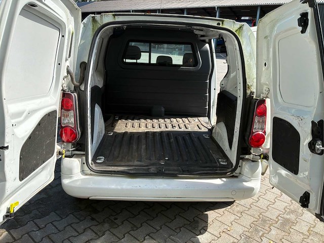 2014 citroen berlingo 1.6 hdi 500 club ec. - afbeelding 17 van  28