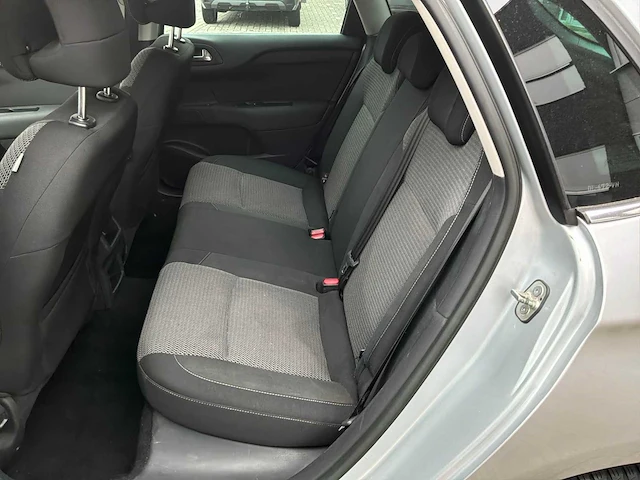 2014 citroen c4 1.2 puret collection personenauto - afbeelding 16 van  34