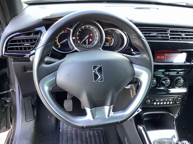 2014 citroen ds3 1.2 vti so chic personenauto 4-trp-48 - afbeelding 3 van  28