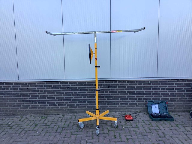 2014 cmc cm70s materiaallift - afbeelding 1 van  1
