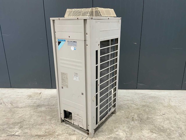 2014 daikin erq125a7w1b chiller - afbeelding 1 van  3