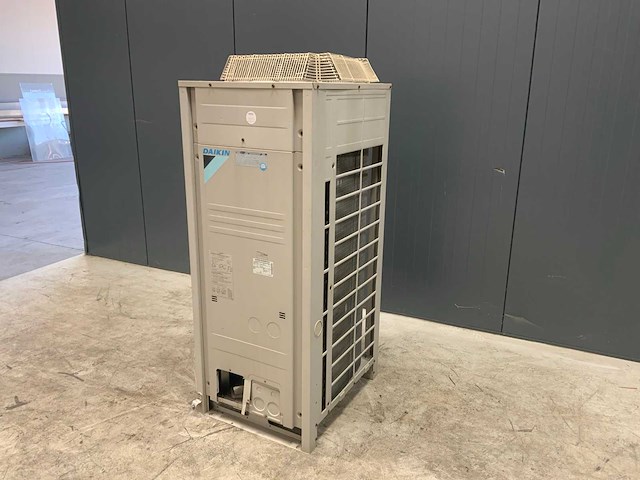 2014 daikin erq125a7w1b chiller - afbeelding 1 van  2