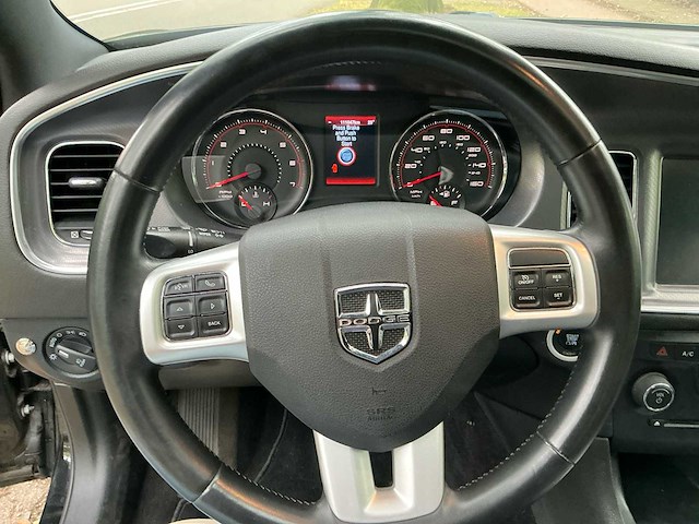 2014 dodge charger personenauto - afbeelding 7 van  29