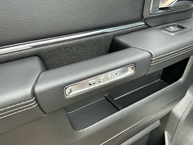 2014 dodge ram 1500 ecodiesel 3.0 td 4x4 cc 5'7 bedrijfswagen - afbeelding 1 van  9