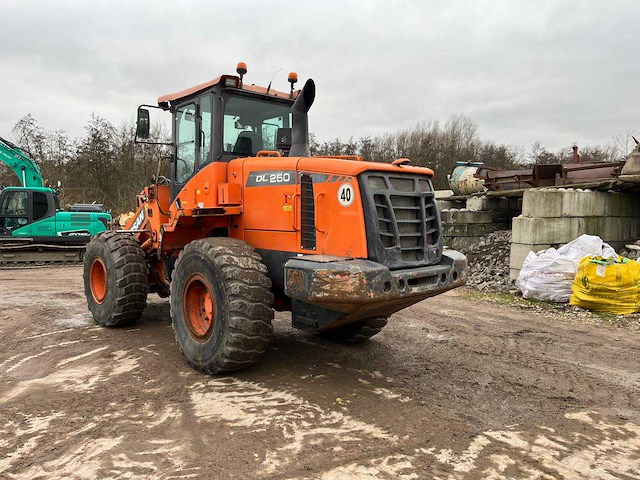 2014 doosan dl250-3 - shovel - afbeelding 13 van  19