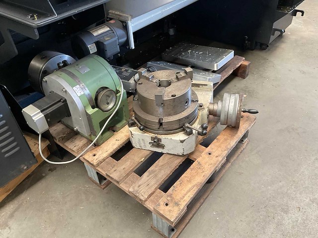 2014 doosan dnm 400 ii cnc verticale bewerkingscentra - afbeelding 20 van  28