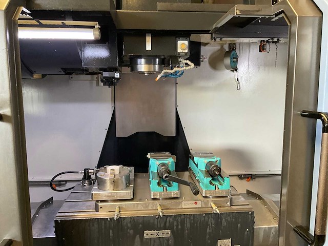 2014 doosan dnm 400 ii cnc verticale bewerkingscentra - afbeelding 24 van  28