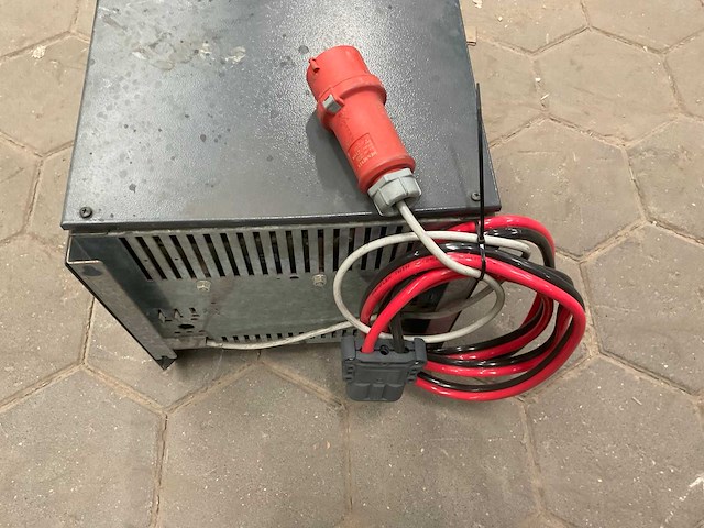 2014 elektrant acculader - afbeelding 4 van  5