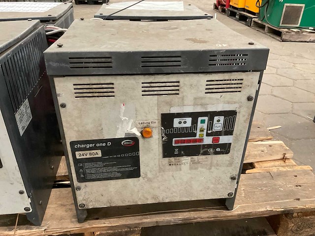 2014 elektrant acculader - afbeelding 4 van  5