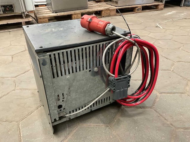 2014 elektrant acculader - afbeelding 3 van  5