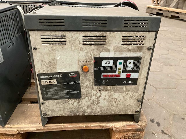 2014 elektrant acculader - afbeelding 3 van  5