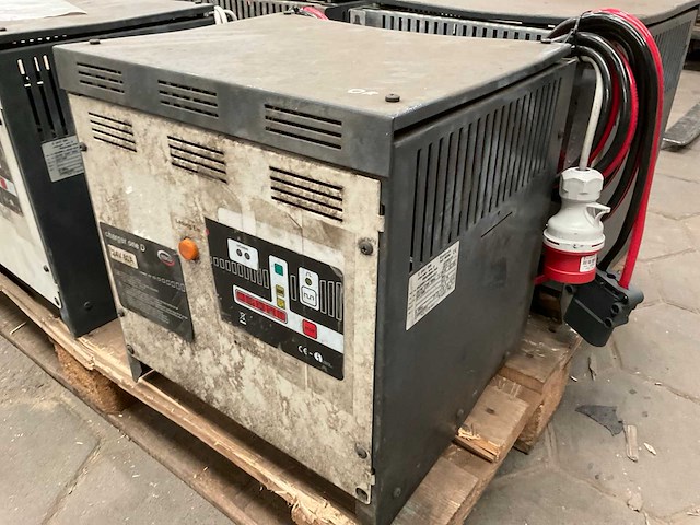 2014 elektrant acculader - afbeelding 4 van  5