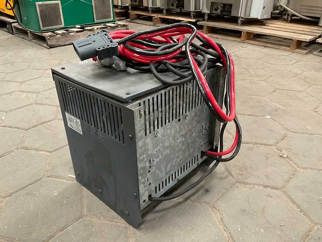 2014 elektrant acculader - afbeelding 4 van  5