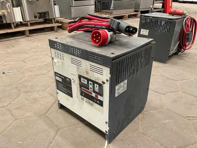 2014 elektrant acculader - afbeelding 3 van  5