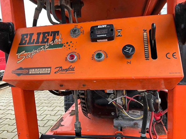 2014 eliet superprof 2000 houthakselaar - afbeelding 16 van  19