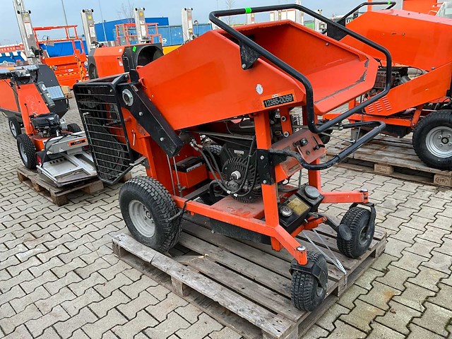 2014 eliet superprof 2000 houthakselaar - afbeelding 16 van  17