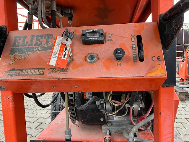 2014 eliet superprof 2000 houthakselaar - afbeelding 11 van  17