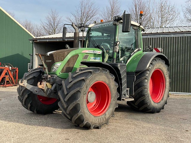2014 fendt 718 scr vierwielaangedreven landbouwtractor - afbeelding 1 van  24
