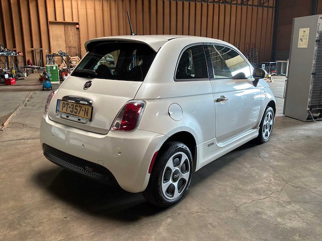 2014 fiat 500 e 24kwh personenauto - afbeelding 23 van  41
