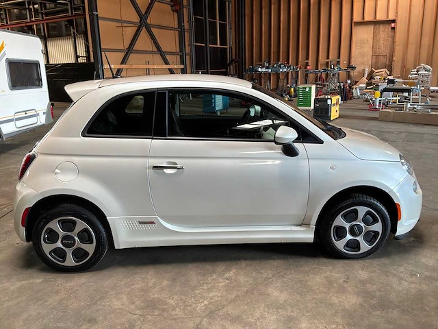2014 fiat 500 e 24kwh personenauto - afbeelding 39 van  41