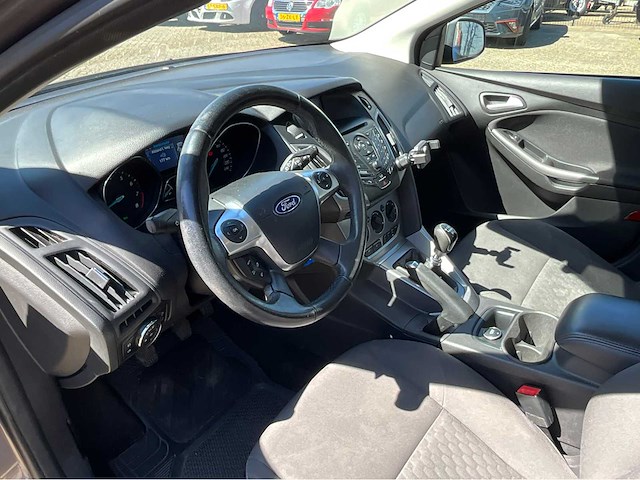 2014 ford focus 1.0 ecob. titanium personenauto - afbeelding 3 van  28