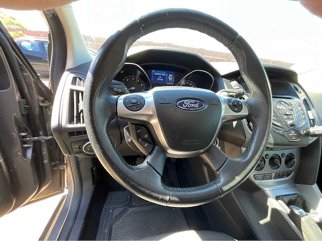 2014 ford focus 1.0 ecob. titanium personenauto - afbeelding 4 van  28