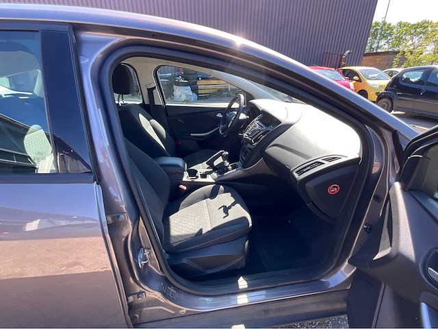 2014 ford focus 1.0 ecob. titanium personenauto - afbeelding 7 van  28