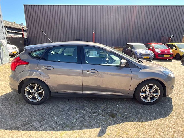 2014 ford focus 1.0 ecob. titanium personenauto - afbeelding 23 van  28