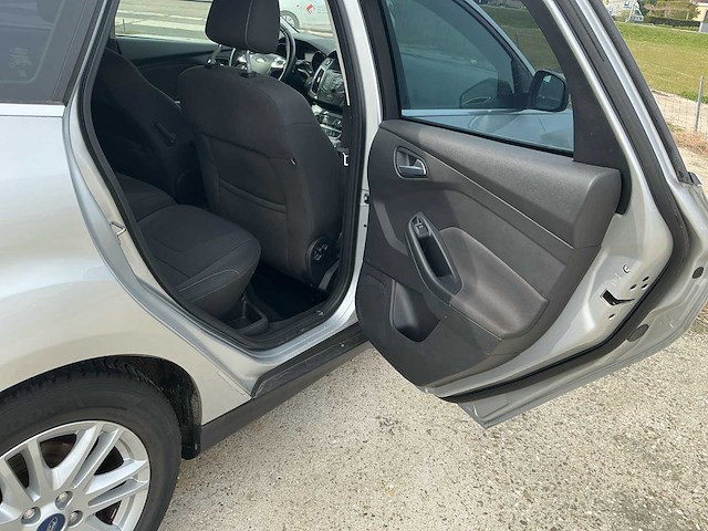 2014 ford focus wagon 1.0 ecob. edit. plus personenauto - afbeelding 33 van  43