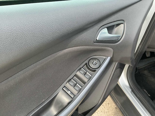 2014 ford focus wagon 1.0 ecob. edit. plus personenauto - afbeelding 14 van  32