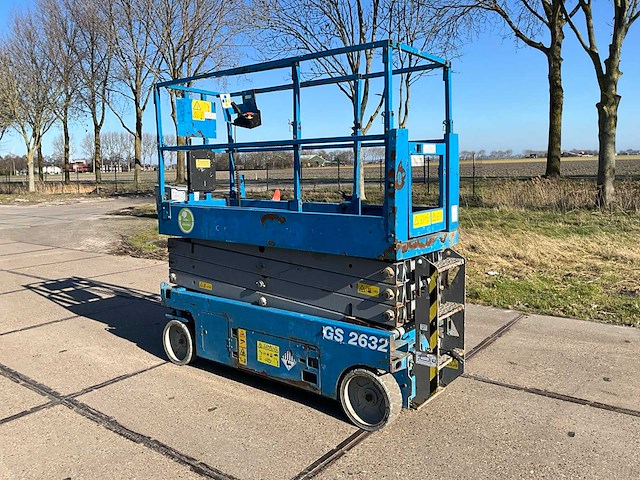 2014 genie gs 2632 schaarhoogwerker - afbeelding 1 van  11