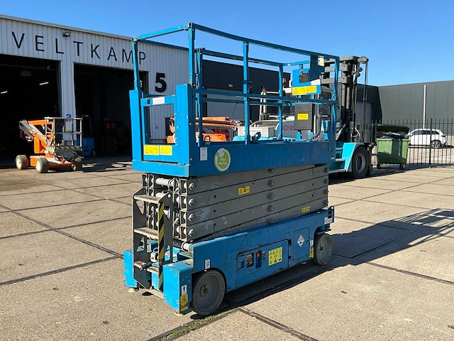2014 genie gs 3232 schaarhoogwerker - afbeelding 9 van  15