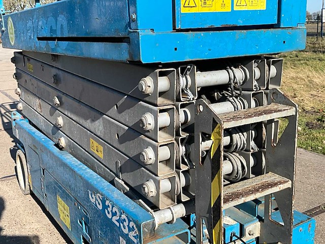 2014 genie gs 3232 schaarhoogwerker - afbeelding 14 van  15