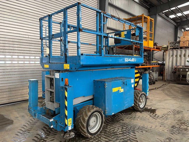 2014 genie gs 4069 dc schaarhoogwerker accu 2023 - afbeelding 3 van  9