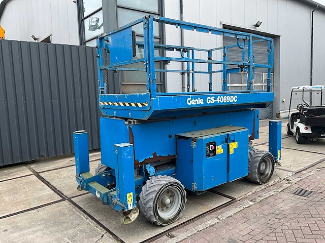 2014 genie gs-4069dc hoogwerker - afbeelding 1 van  32